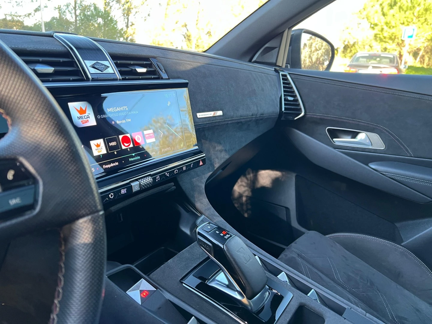 DS DS7 Crossback E-TENSE 225 PERFORMANCE LINE