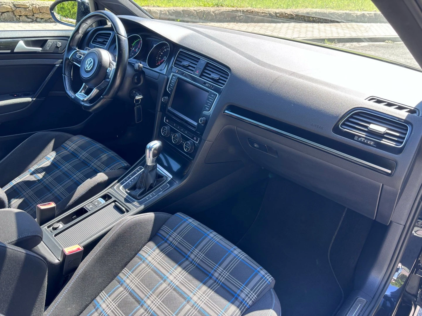 VW Golf GTE