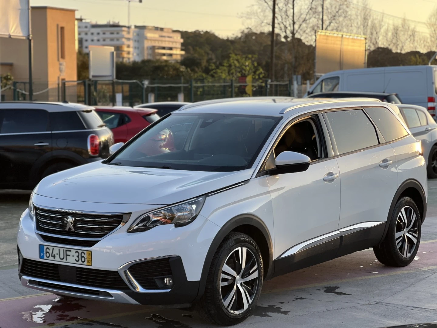 Peugeot 5008 1.5 BlueHDi Allure