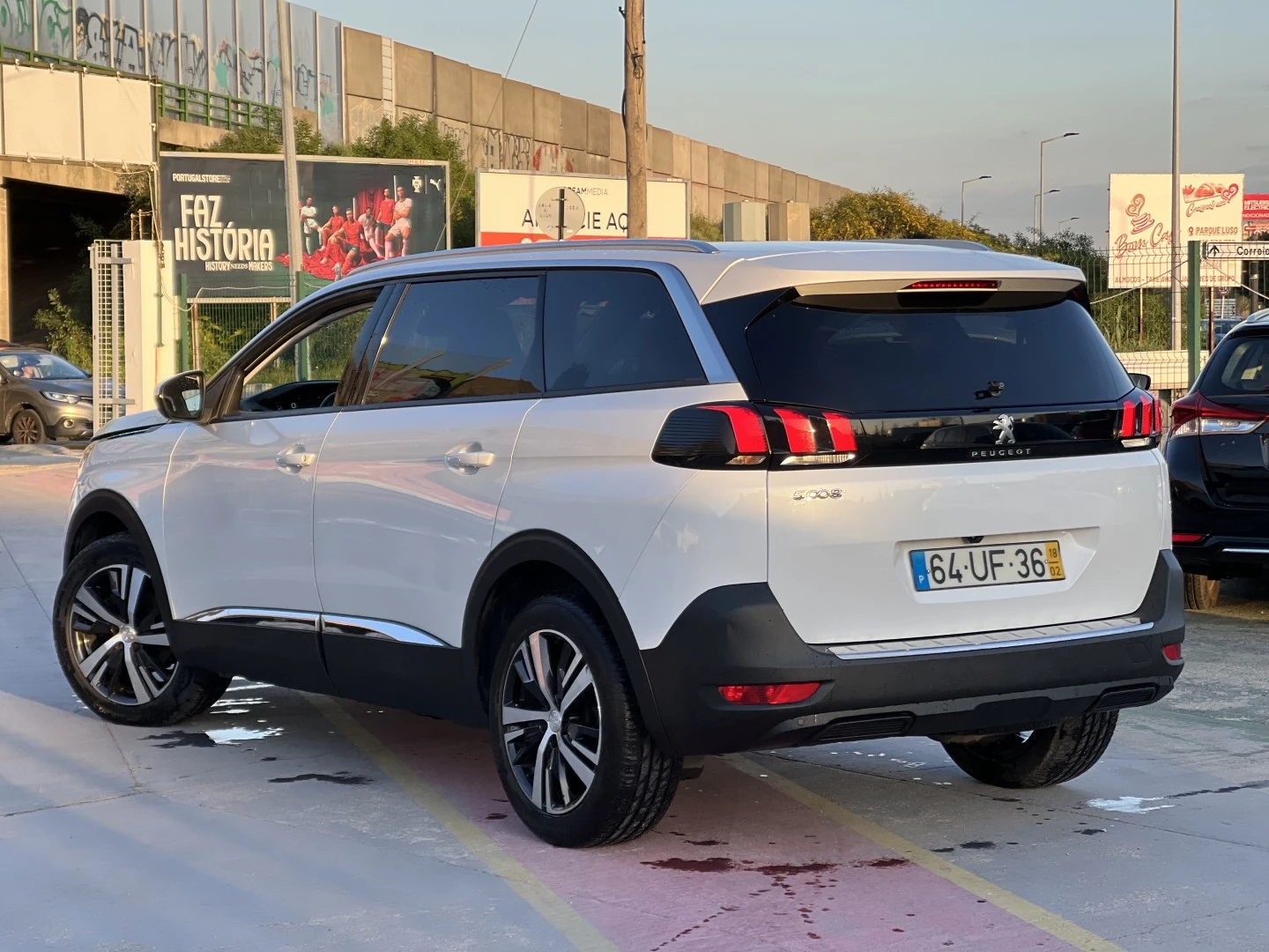 Peugeot 5008 1.5 BlueHDi Allure