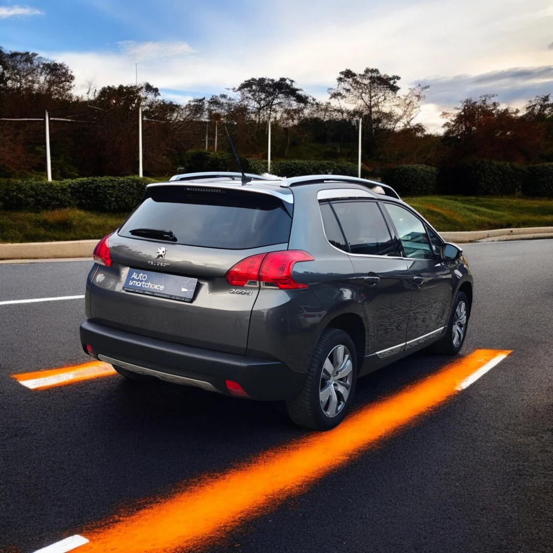 Peugeot 2008 1.2 VTi Allure