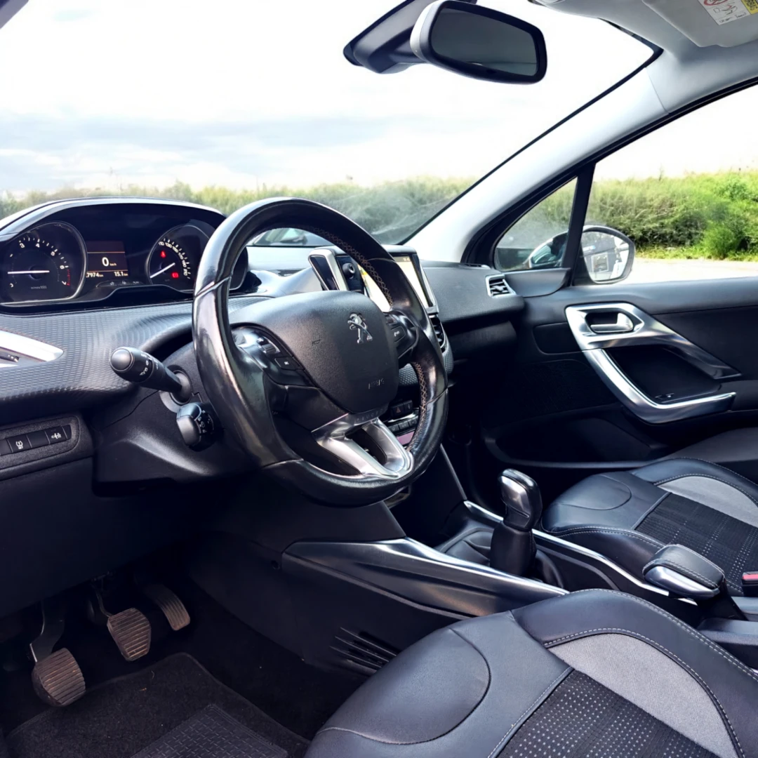 Peugeot 2008 1.2 VTi Allure