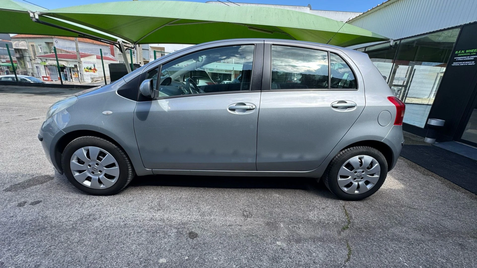 Toyota Yaris 1.0 VVT-i AC