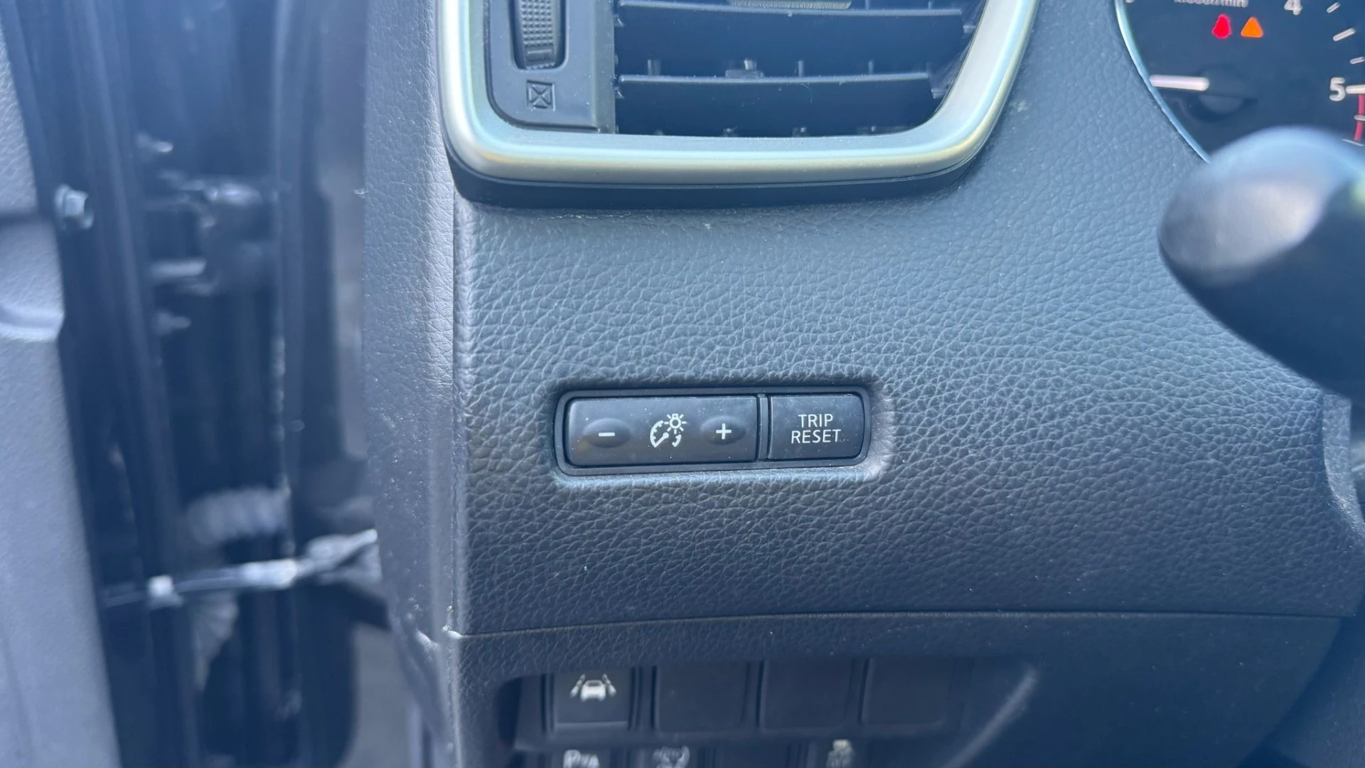 Nissan Qashqai 1.5 dCi Tekna 19 Pele