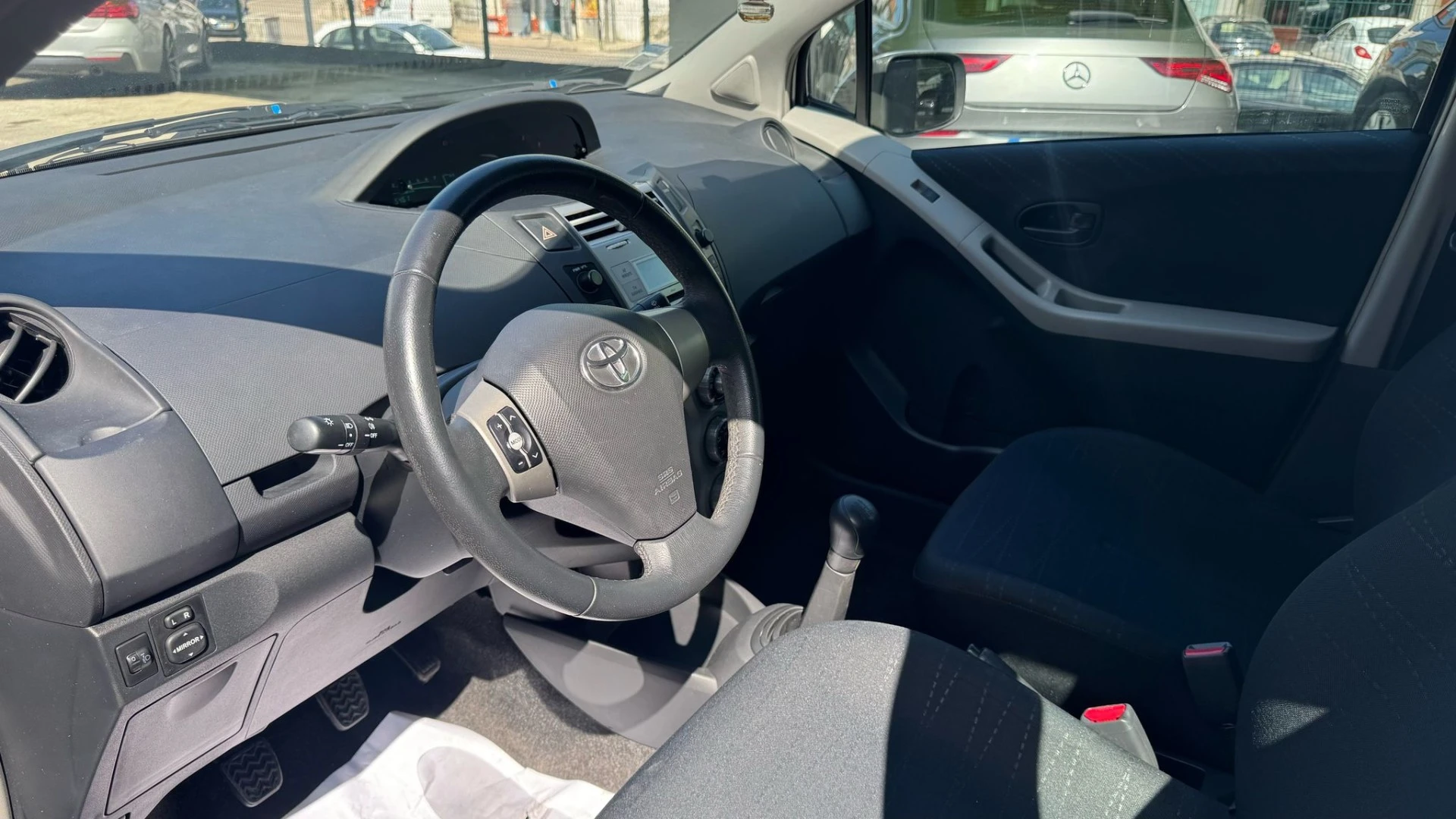 Toyota Yaris 1.0 VVT-i AC