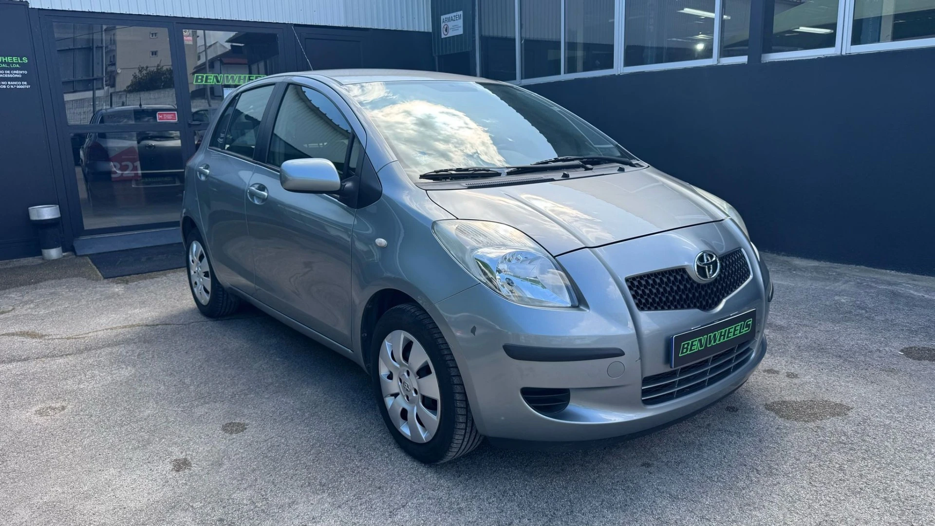 Toyota Yaris 1.0 VVT-i AC