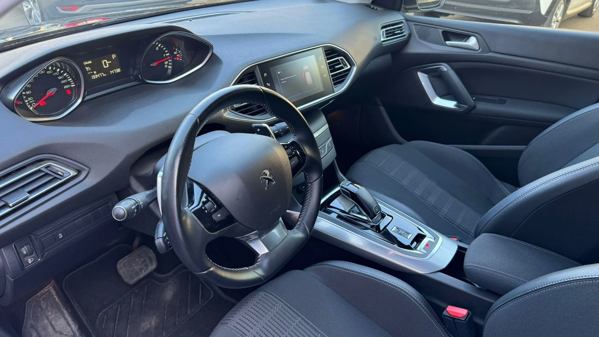 Peugeot 308 1.5 BlueHDi Allure Pack EAT8