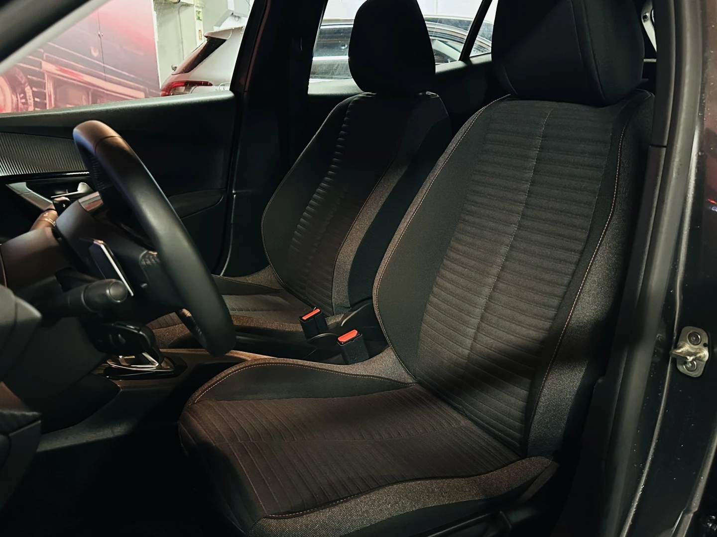 Peugeot 2008 1.2 PureTech Active Pack EAT8