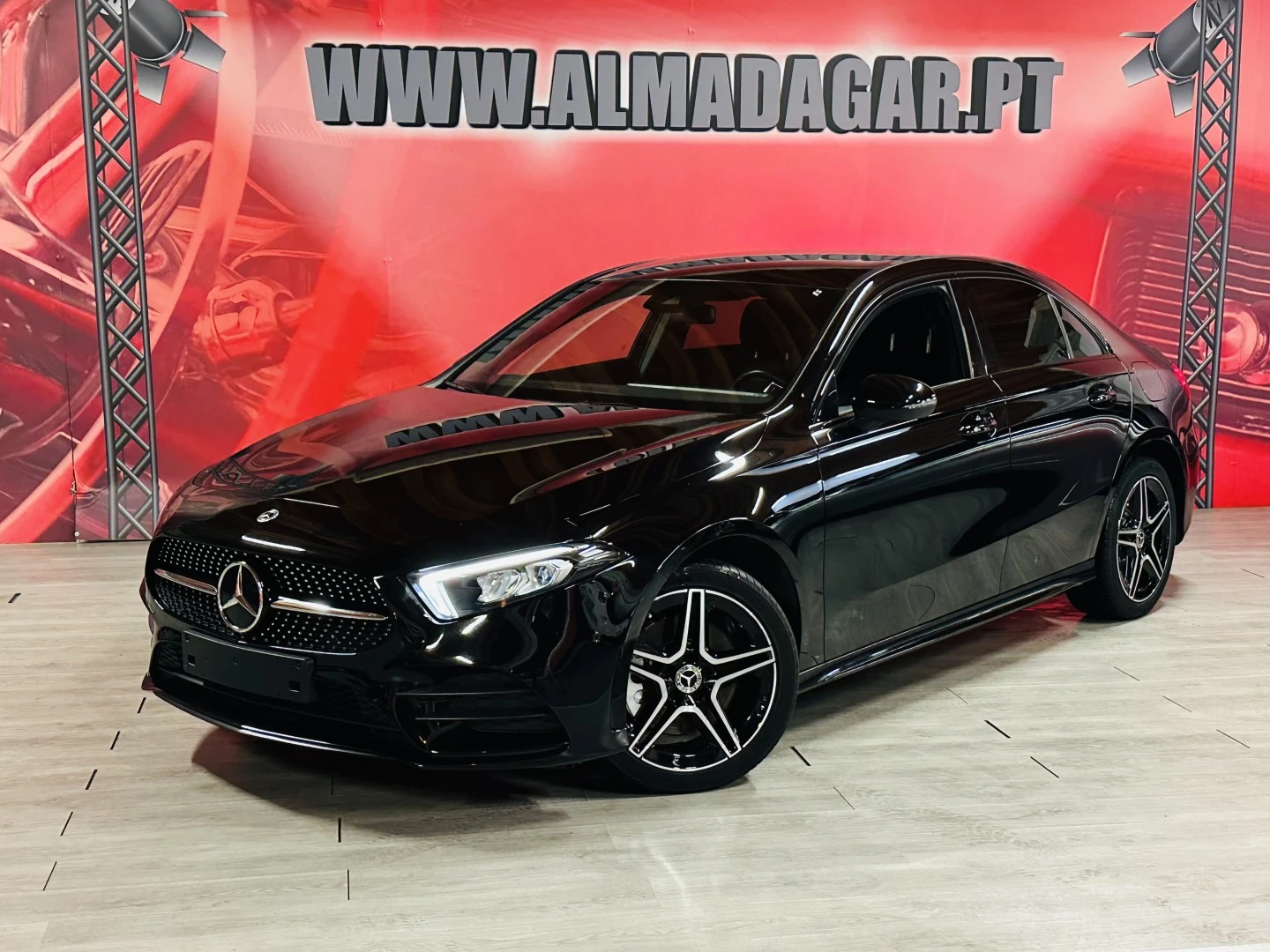Mercedes-Benz A 250 e AMG Line
