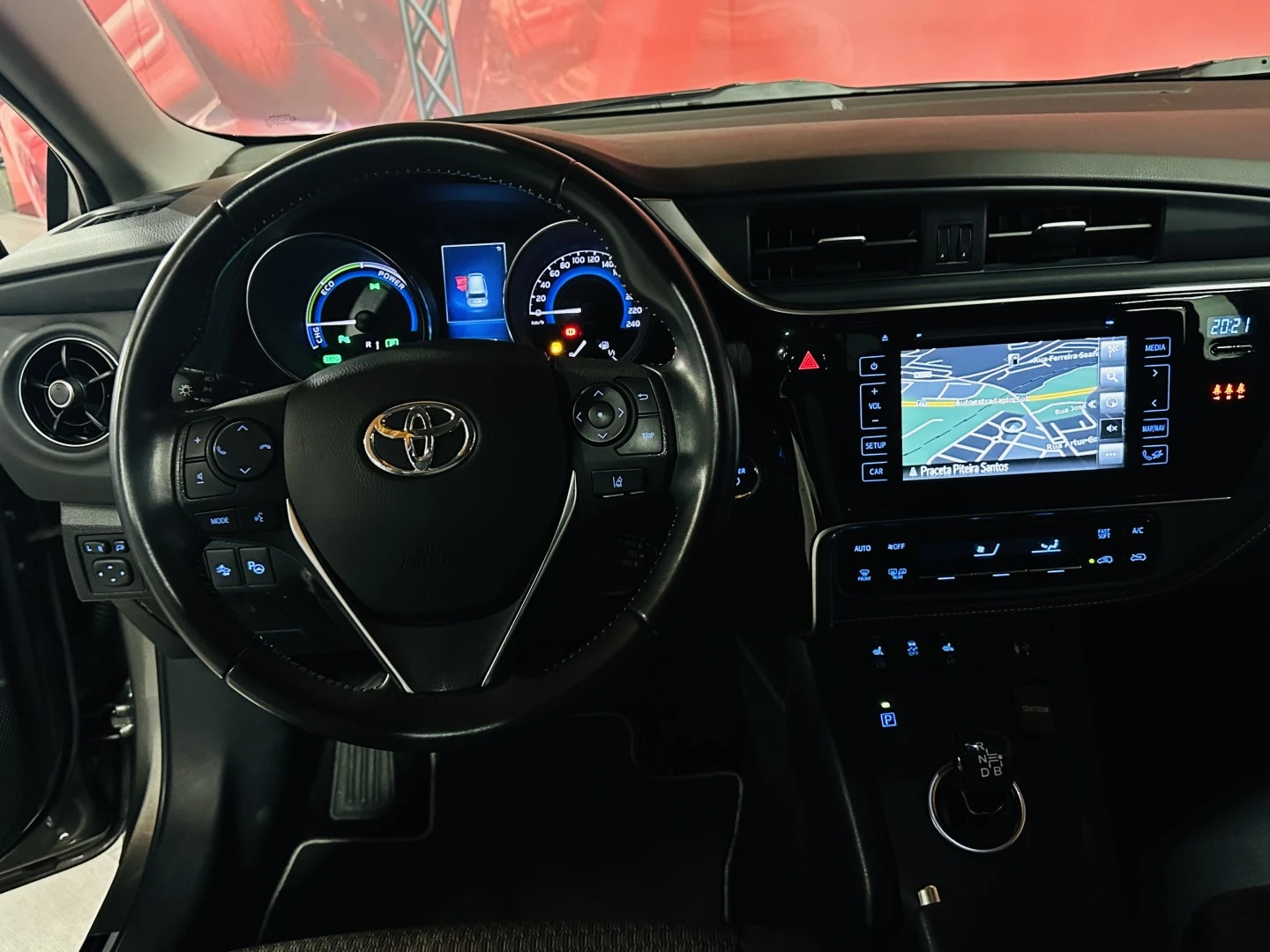 Toyota Auris Touring Sports 1.8 HSD Comfort +P.Sport+Navi