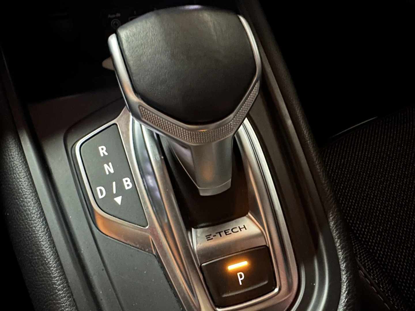 Renault Captur 1.6 E-Tech Plug-In Intens