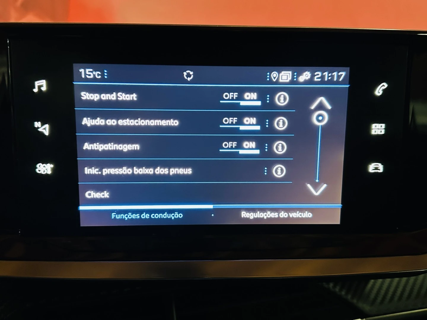 Peugeot 2008 1.2 PureTech Active Pack EAT8