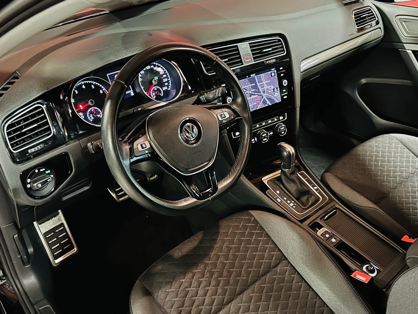 VW Golf Variant 1.0 TSI Confortline DSG