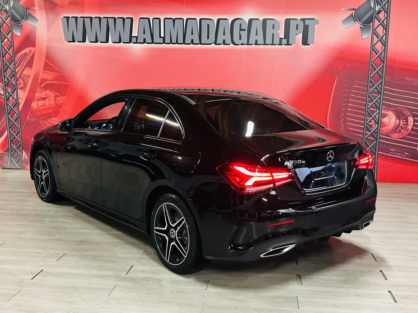 Mercedes-Benz A 250 e AMG Line