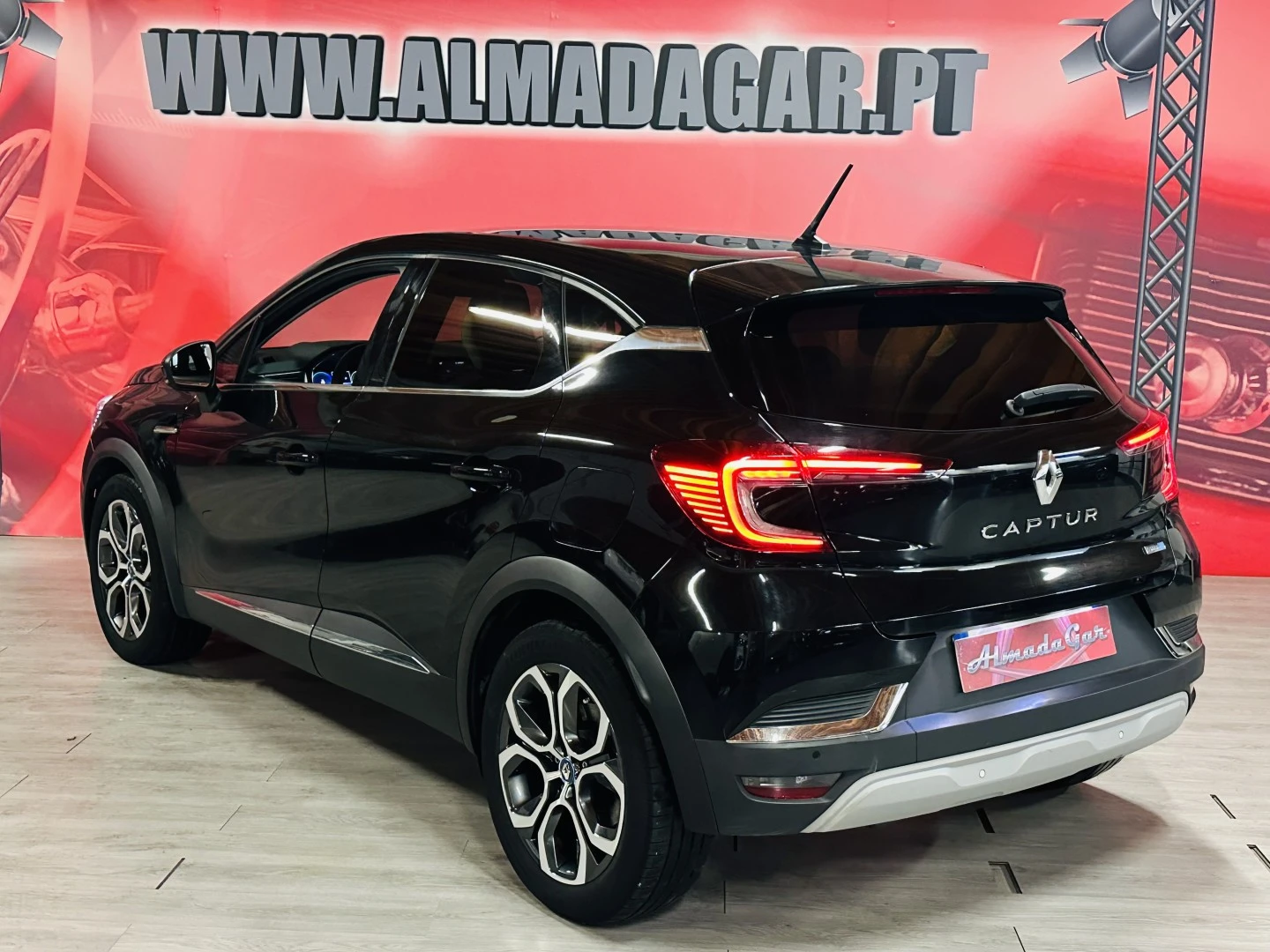 Renault Captur 1.6 E-Tech Plug-In Intens