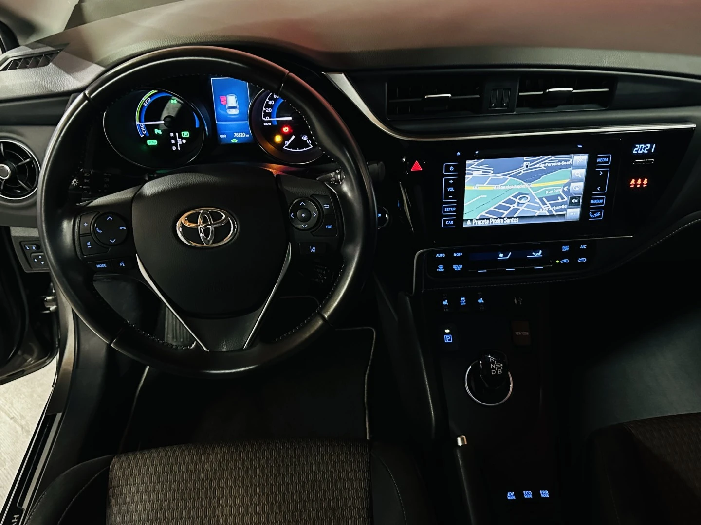 Toyota Auris Touring Sports 1.8 HSD Comfort +P.Sport+Navi