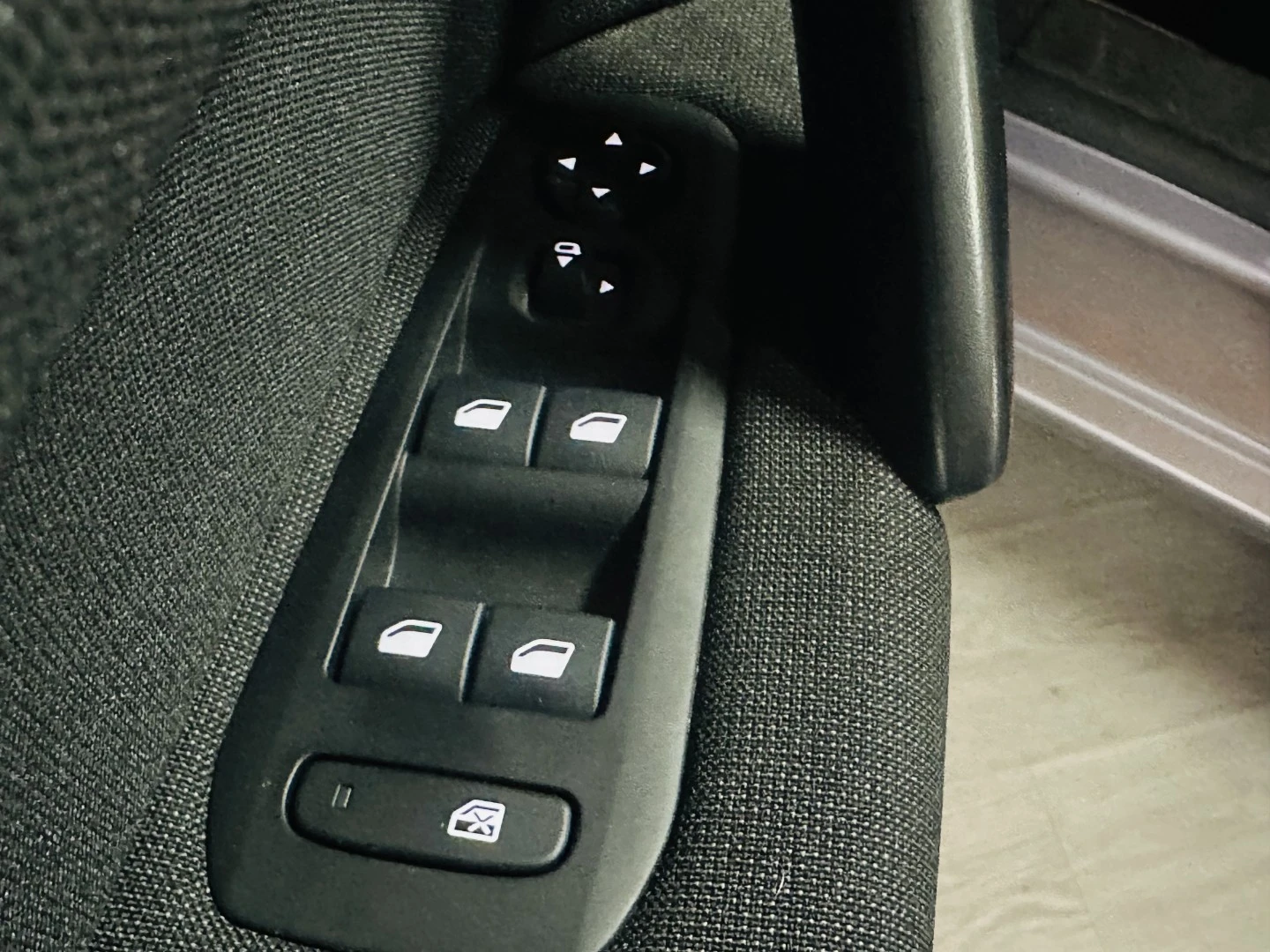 Peugeot 308 1.2 PureTech Allure Full LED EAT8