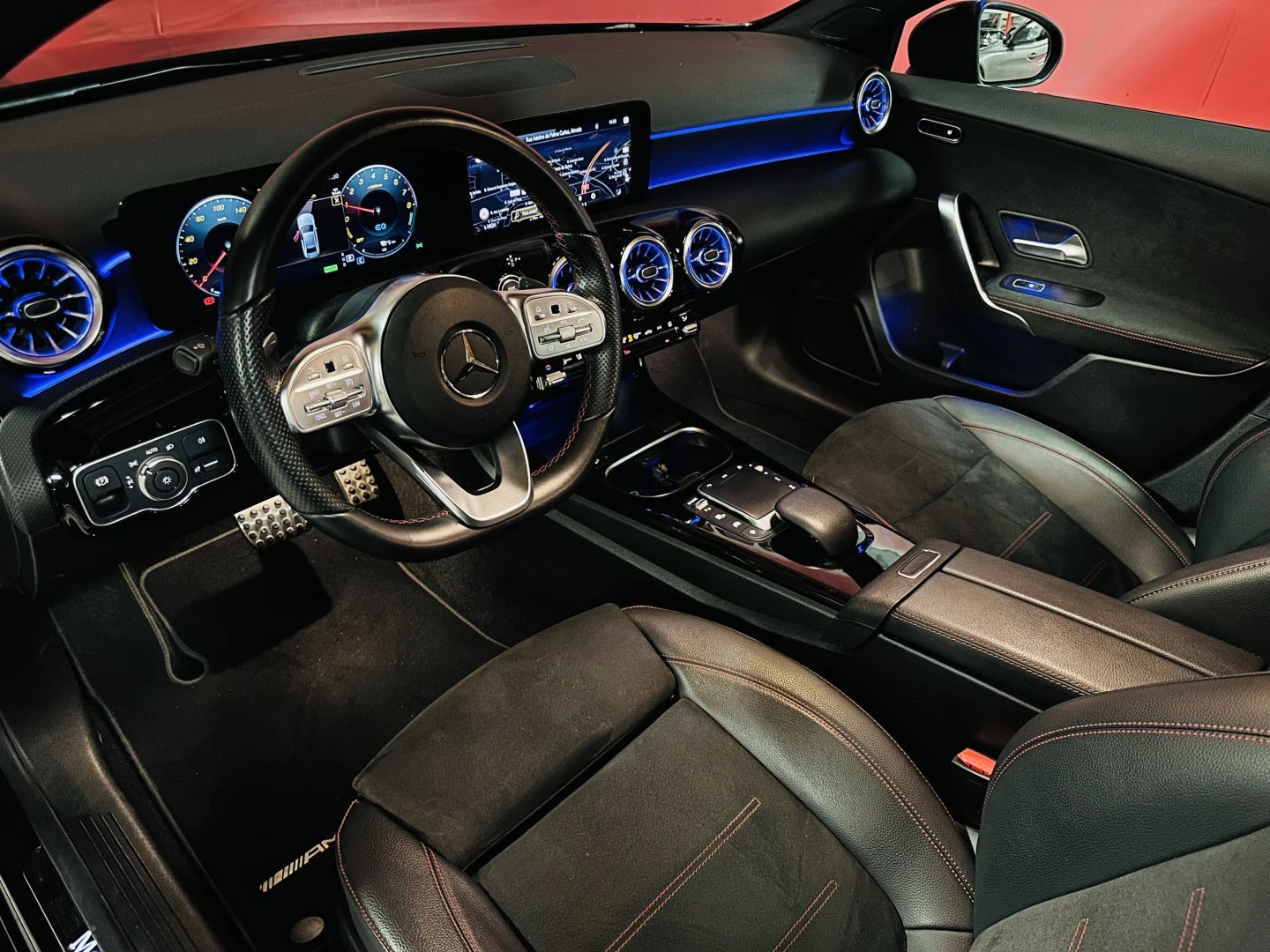 Mercedes-Benz A 250 e AMG Line