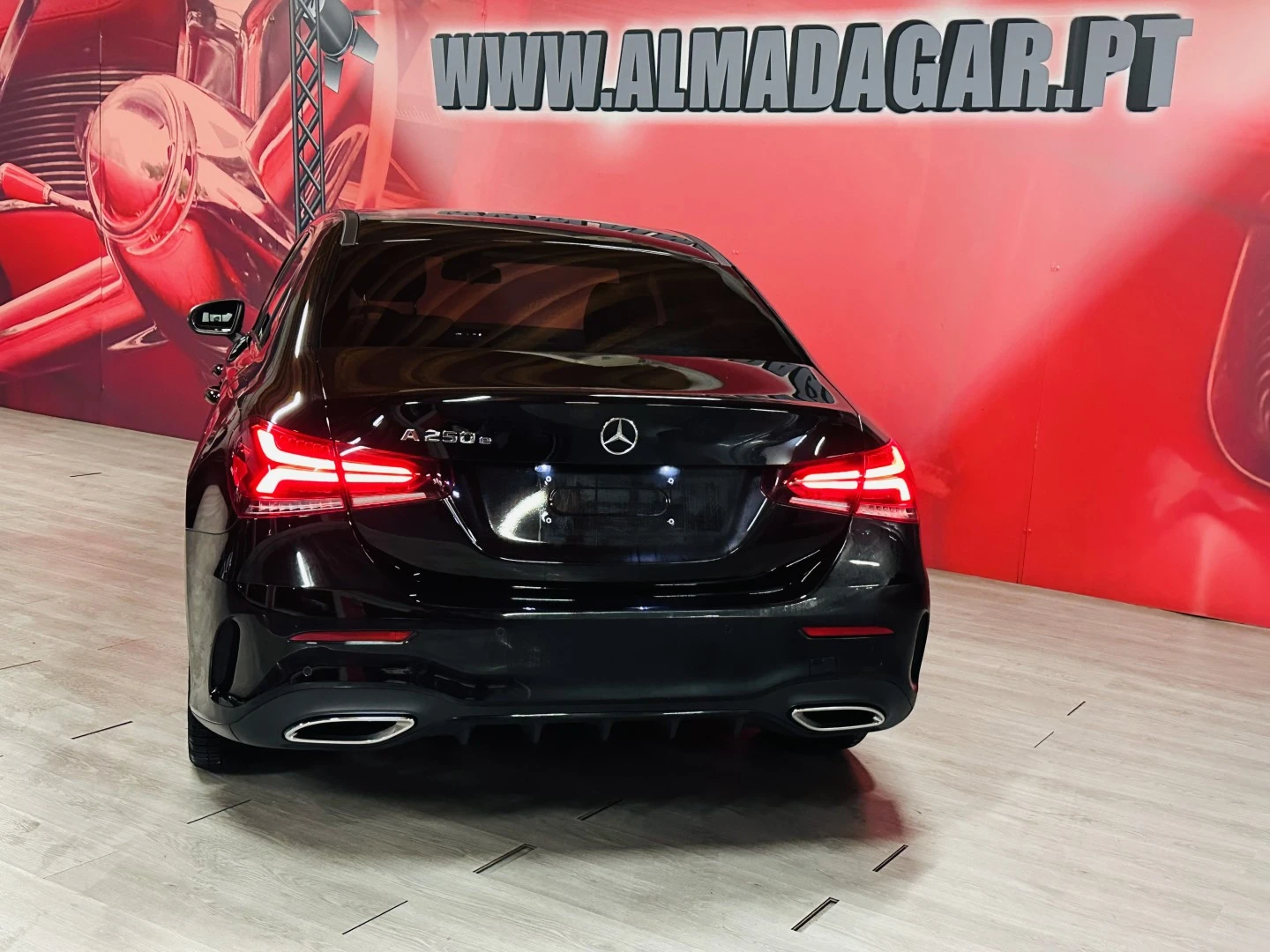 Mercedes-Benz A 250 e AMG Line