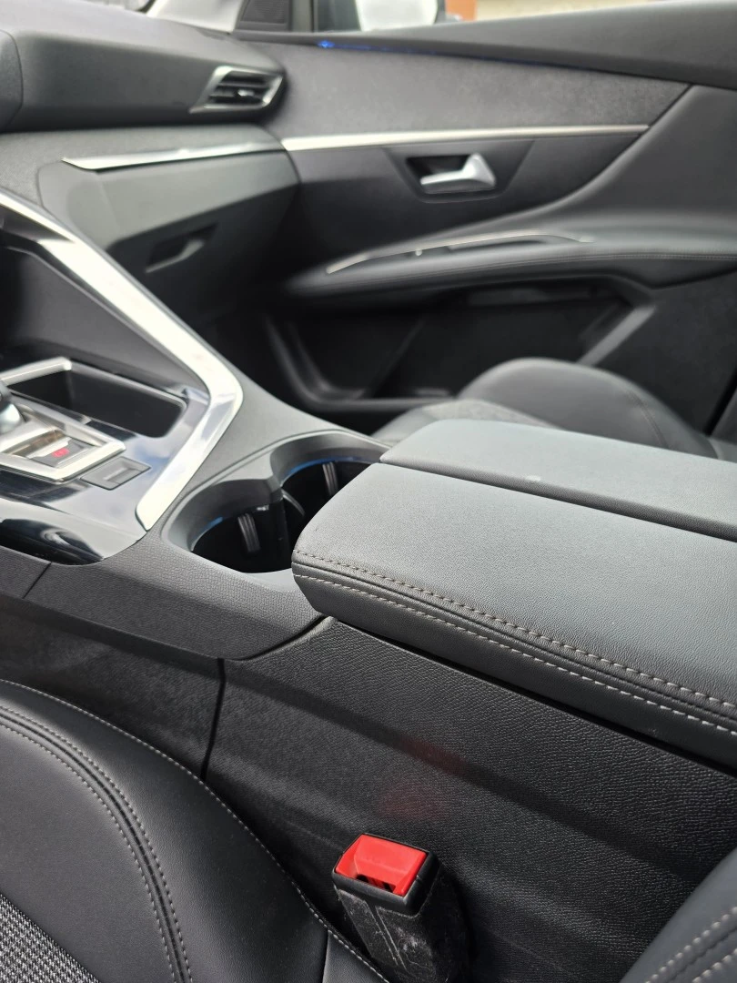 Peugeot 3008 1.2 PureTech Allure EAT8