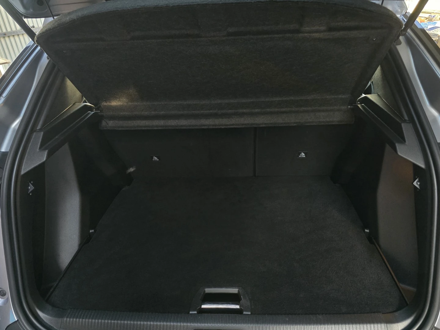 Peugeot 2008 1.2 PureTech Allure EAT8