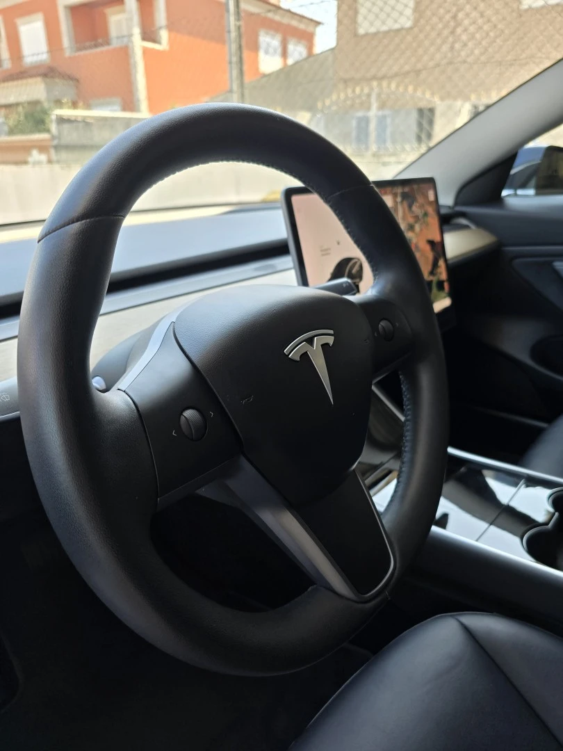 Tesla Model 3 Long-Range Dual Motor AWD