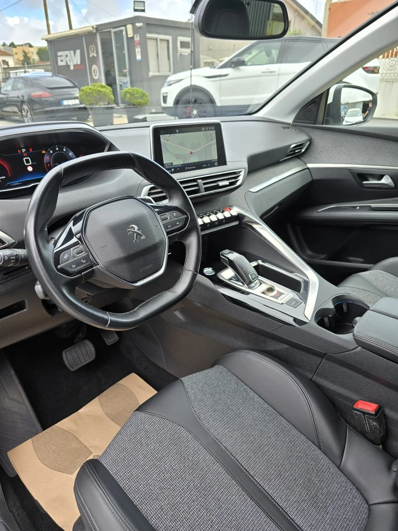 Peugeot 3008 1.2 PureTech Allure EAT8