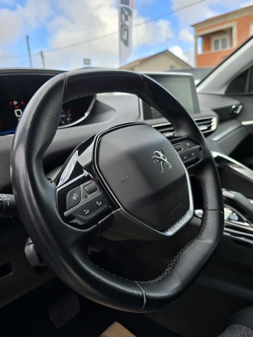 Peugeot 3008 1.2 PureTech Allure EAT8