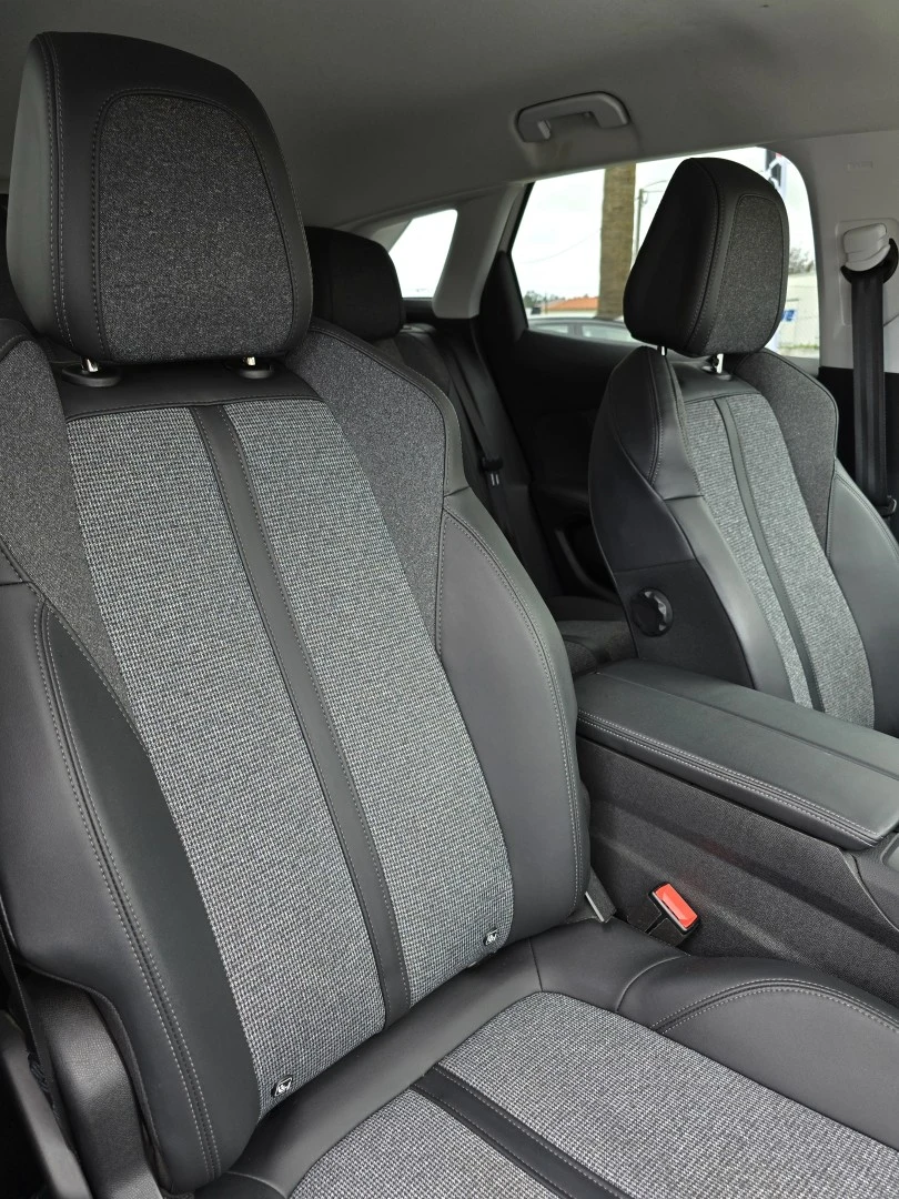 Peugeot 3008 1.2 PureTech Allure EAT8