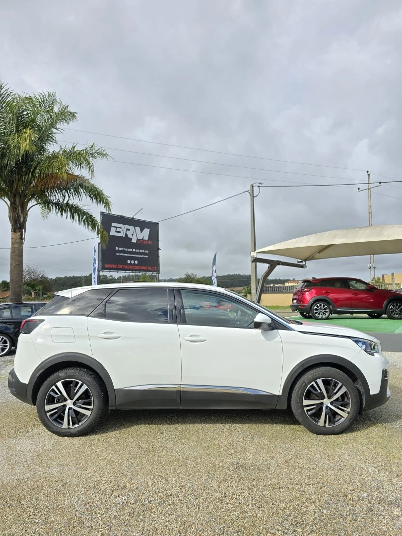 Peugeot 3008 1.2 PureTech Allure EAT8