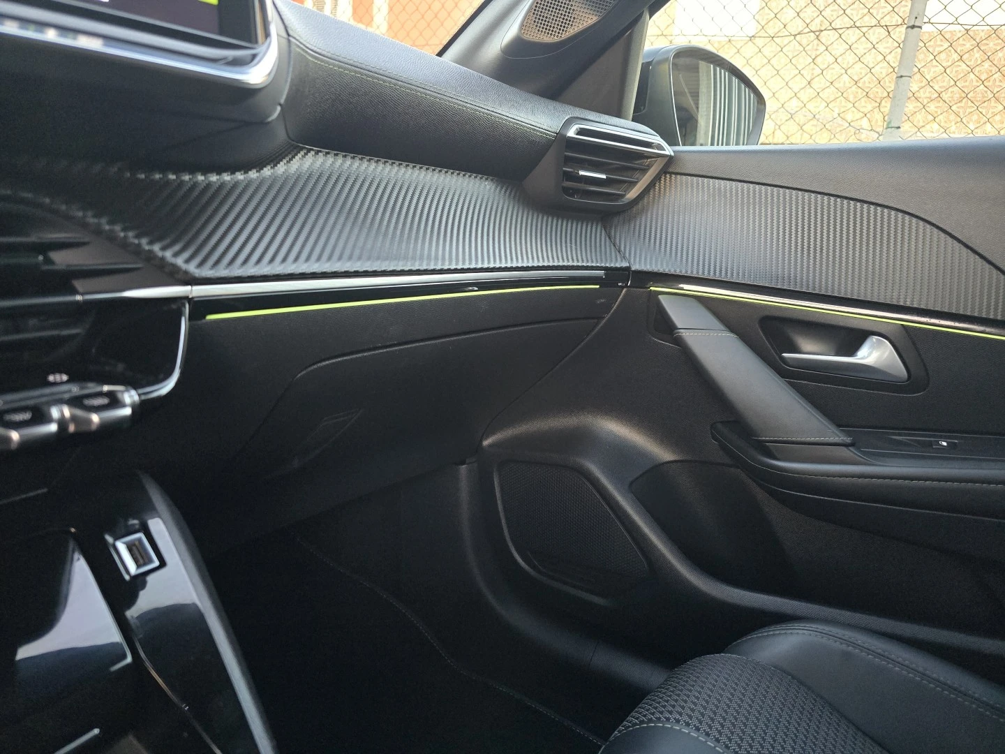 Peugeot 208 1.2 PureTech GT Line EAT8
