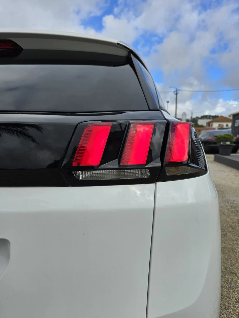 Peugeot 3008 1.2 PureTech Allure EAT8