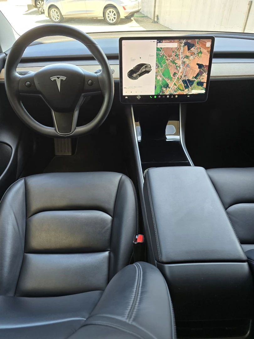 Tesla Model 3 Long-Range Dual Motor AWD