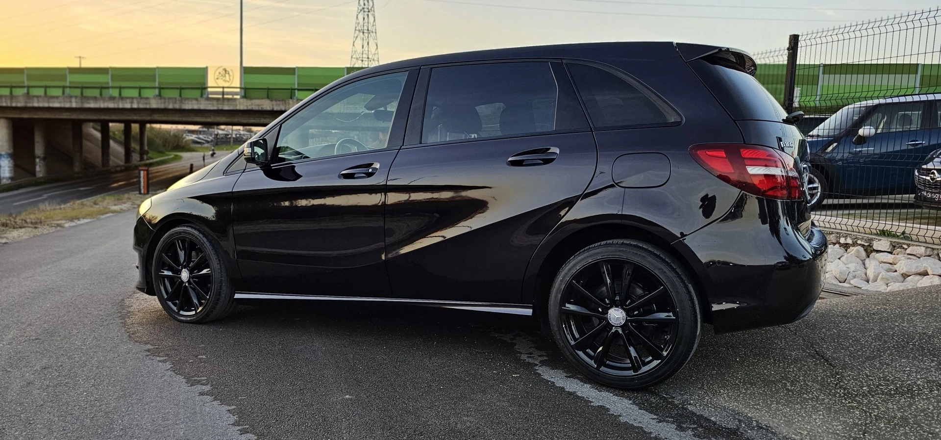 Mercedes-Benz B 180 BlueEFFICIENCY Edition Style