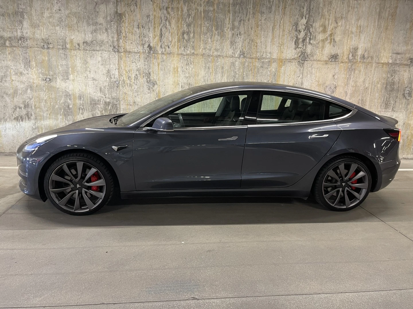 Tesla Model 3 Long-Range Dual Motor AWD