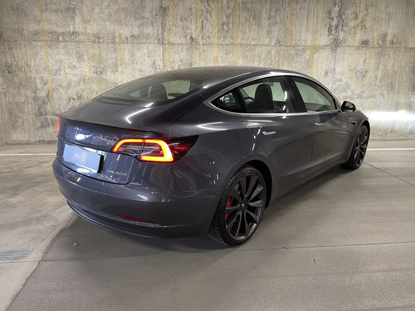 Tesla Model 3 Long-Range Dual Motor AWD