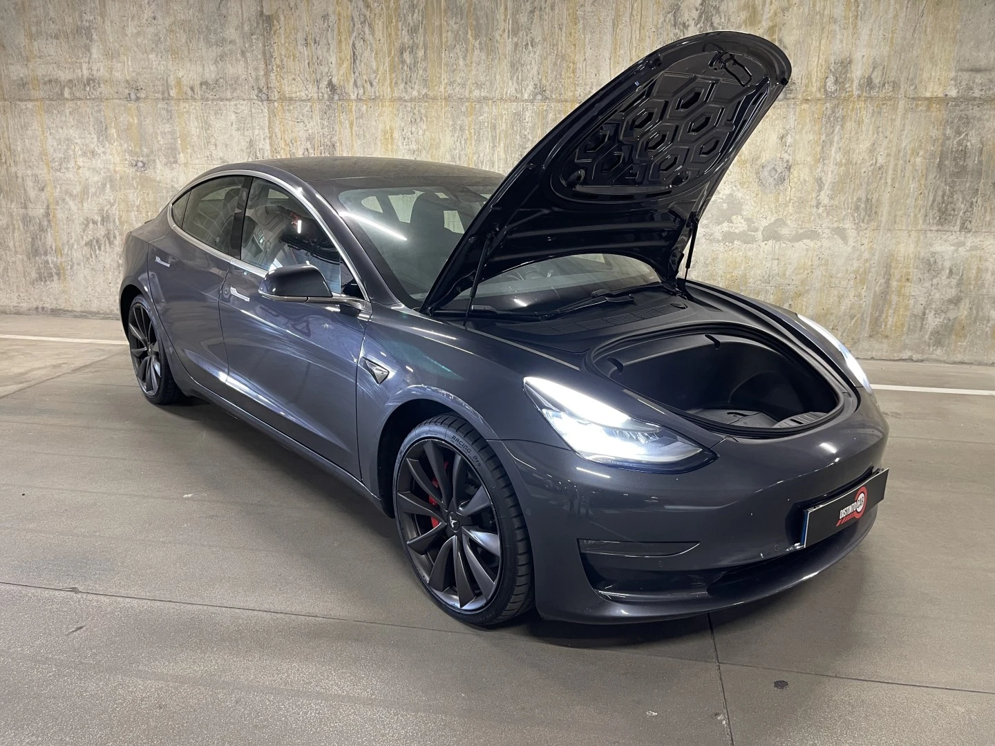 Tesla Model 3 Long-Range Dual Motor AWD