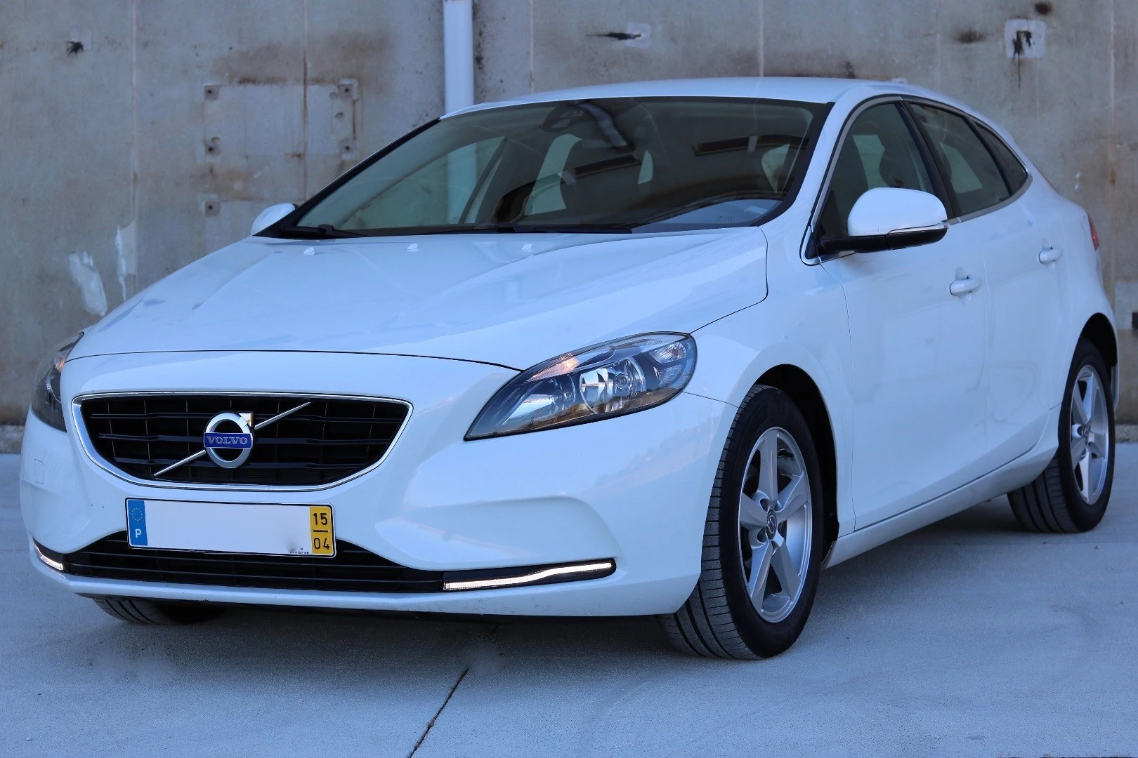 Volvo V40 Momentum C/GPS e Camara de Marcha Atrás