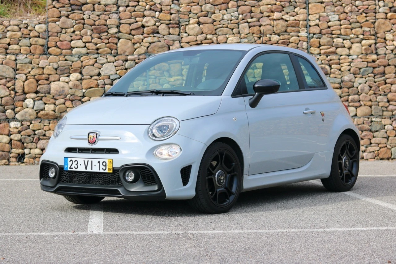 Abarth 595 1.4 T-Jet Competizione