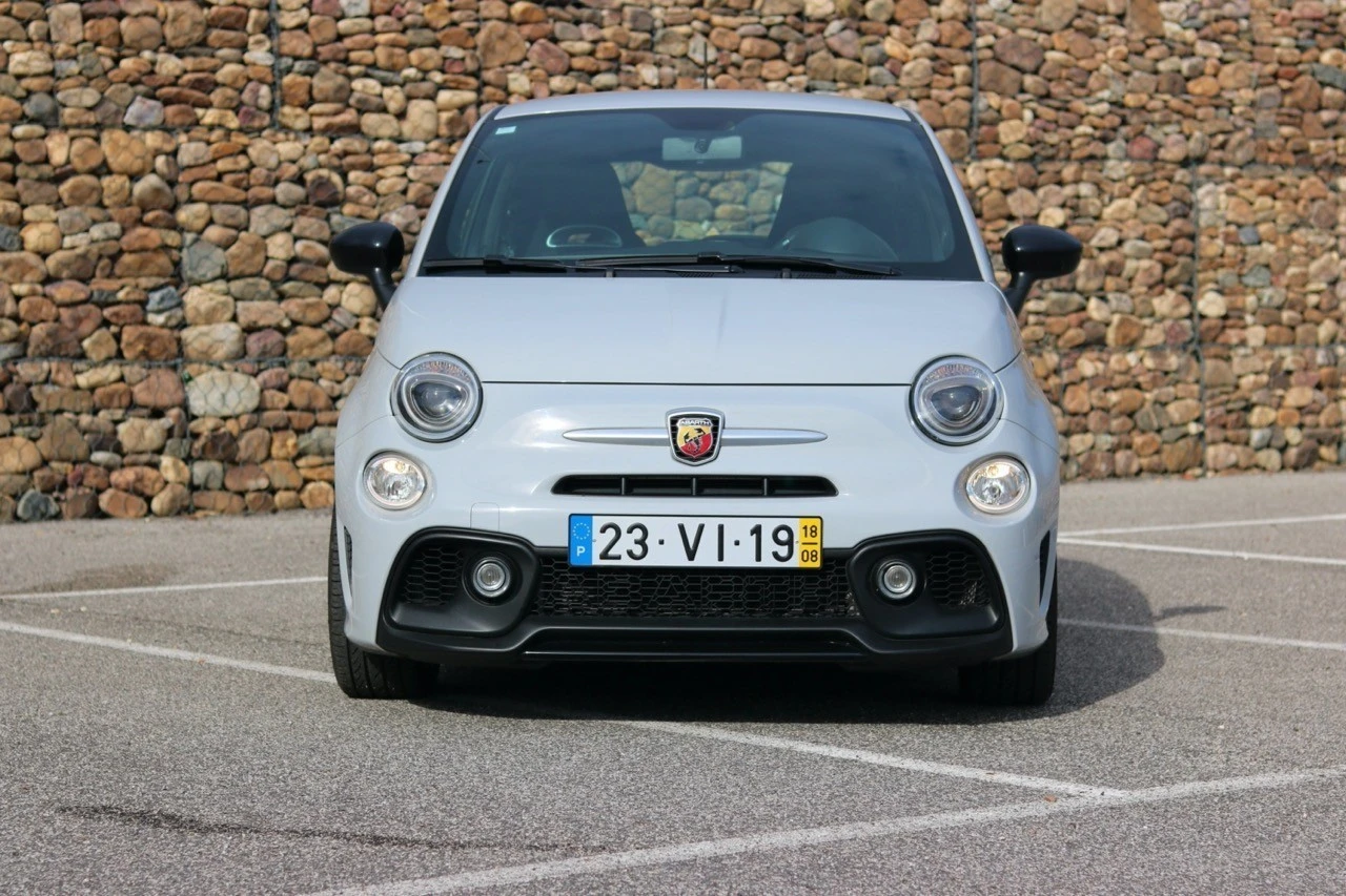 Abarth 595 1.4 T-Jet Competizione