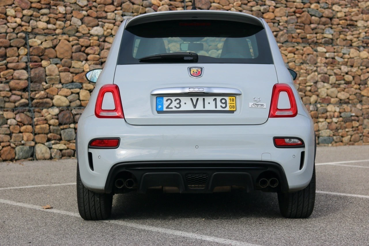 Abarth 595 1.4 T-Jet Competizione