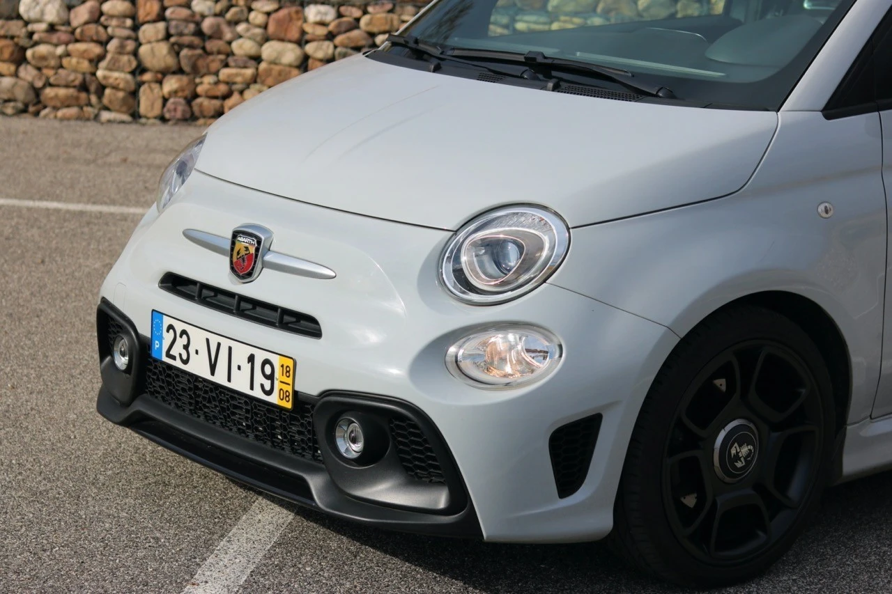 Abarth 595 1.4 T-Jet Competizione