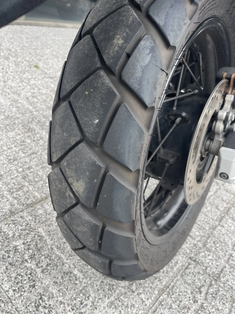Suzuki DL  V-STRON 650