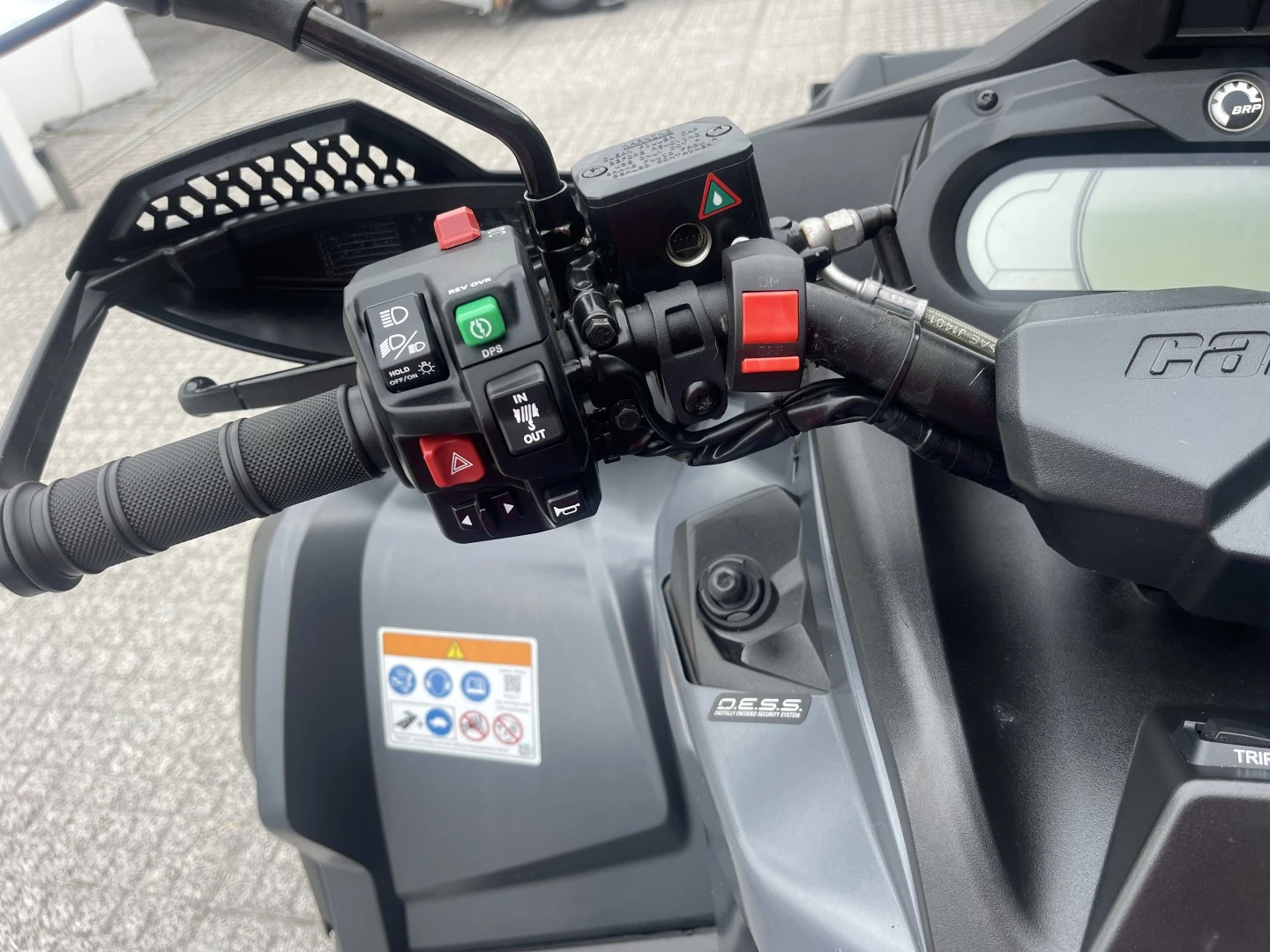 Bombardier Outlander  650 XT-P