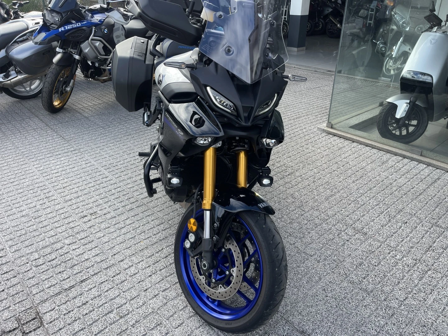 Yamaha MT-09 Tracer 900 GT