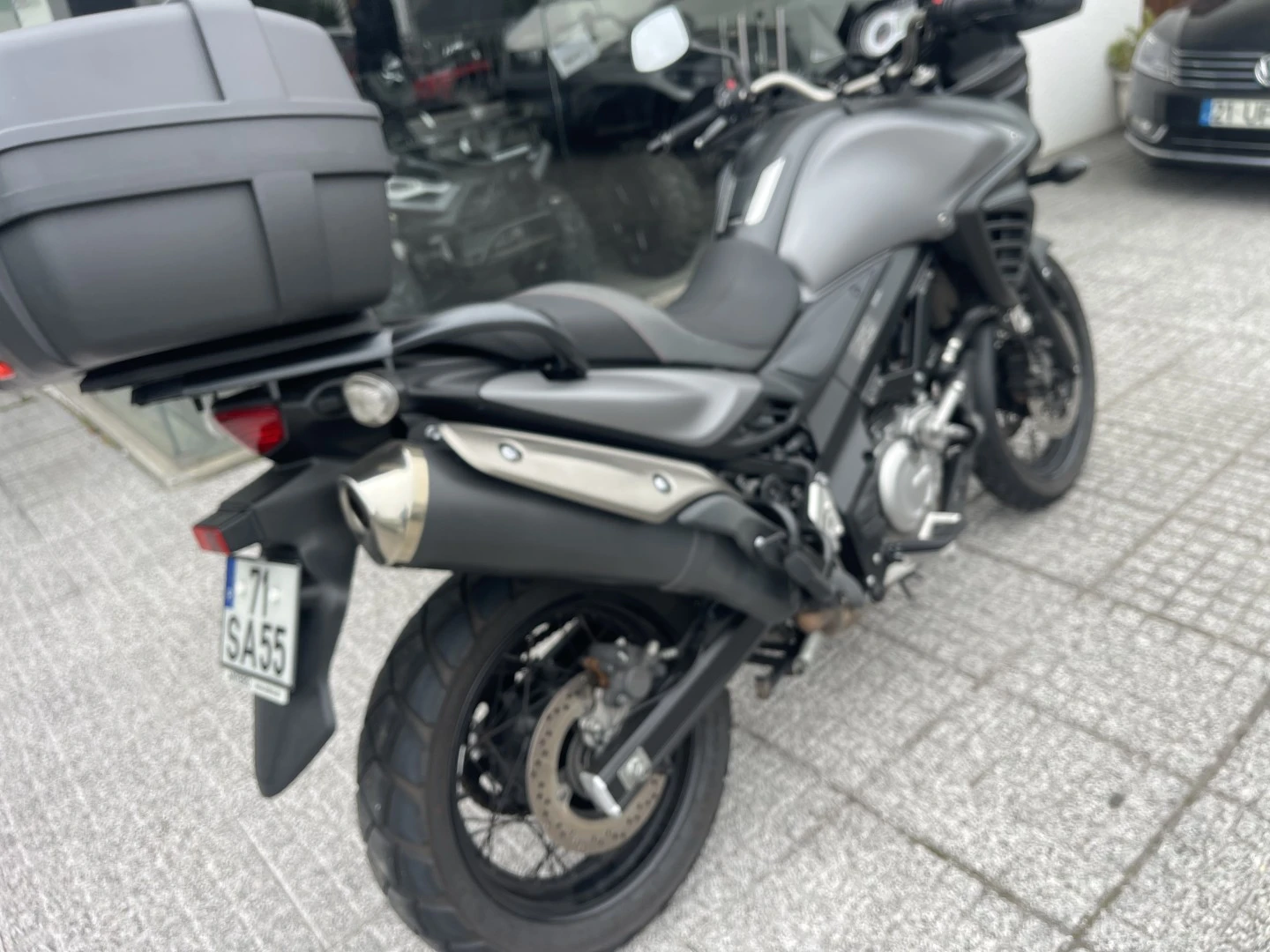 Suzuki DL  V-STRON 650