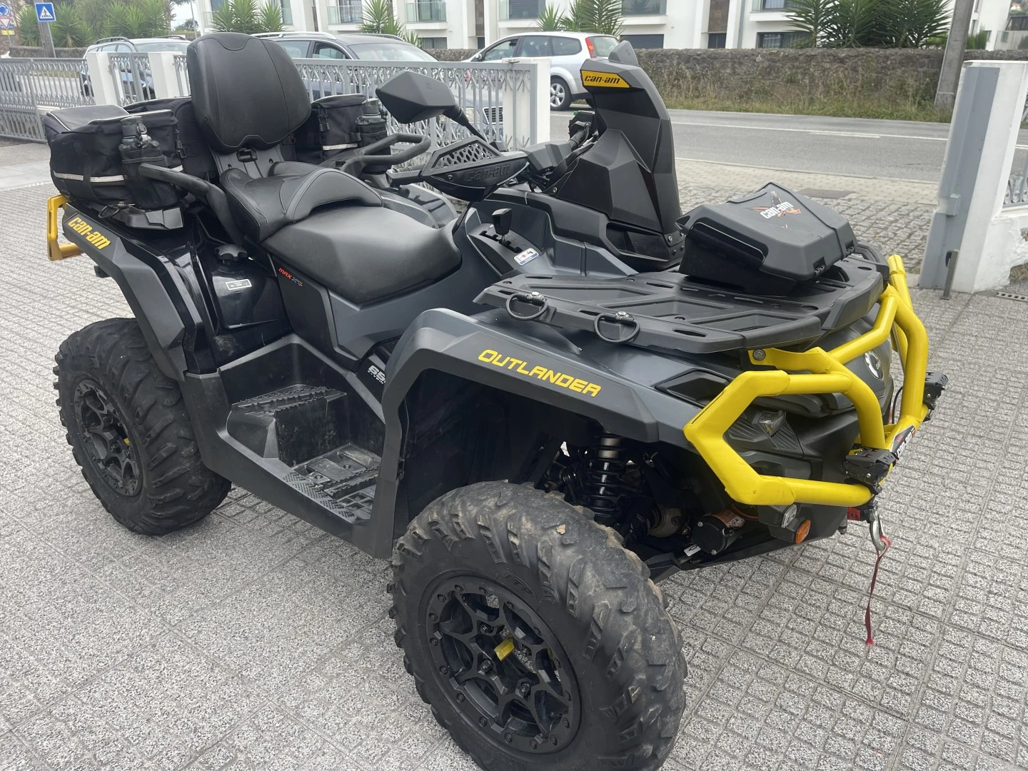 Bombardier Outlander  650 XT-P