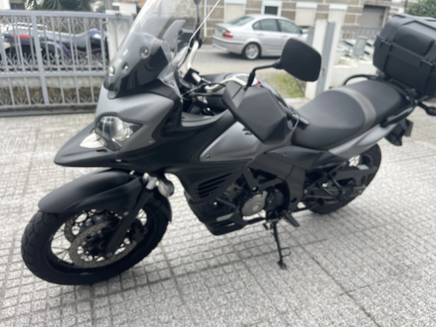 Suzuki DL  V-STRON 650