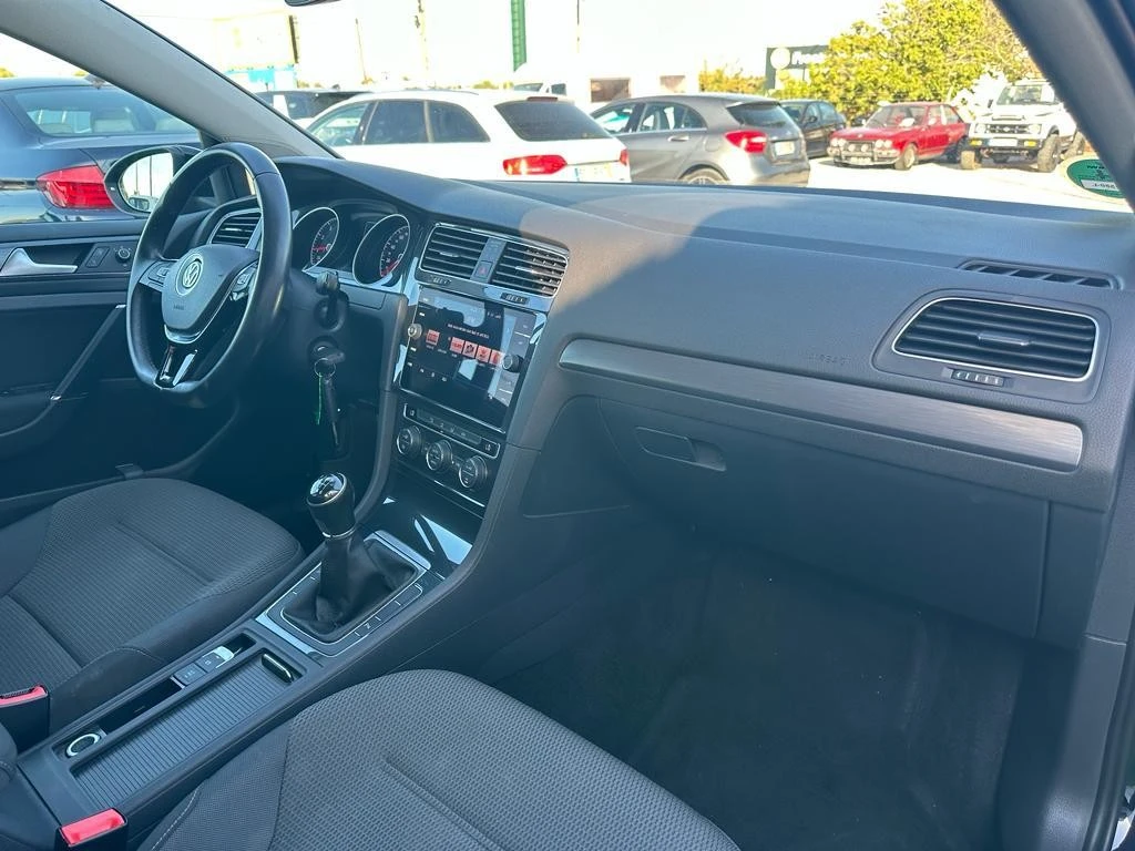 VW Golf 1.0 TSI Confortline