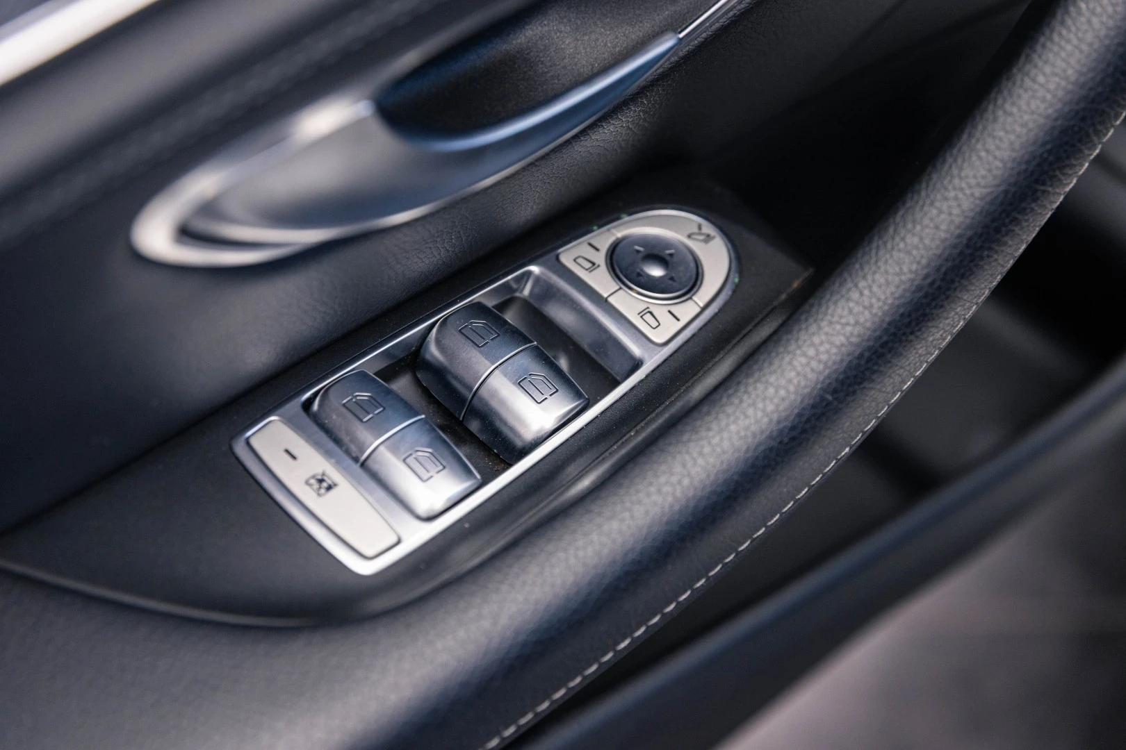 Mercedes-Benz E 220 D AMG